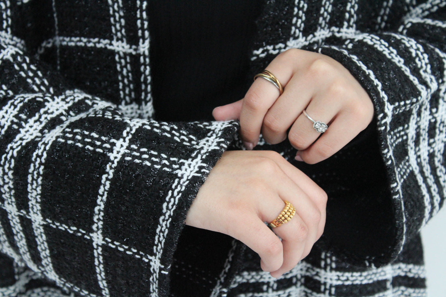 Monochrome Layal Abaya